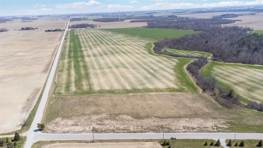 8166 HILLSBORO Road, Plympton-Wyoming, Ontario, Canada