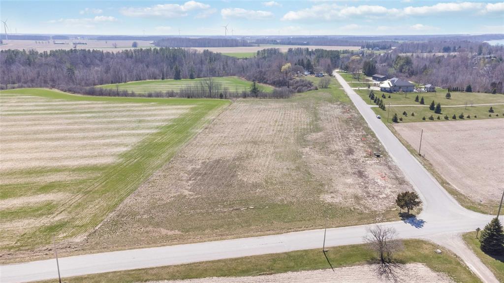 8166 HILLSBORO Road, Plympton-Wyoming, Ontario, Canada