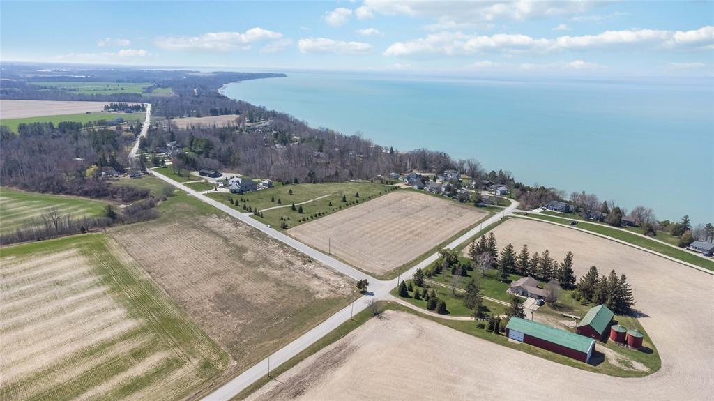 8164 HILLSBORO Road, Plympton-Wyoming, Ontario, Canada