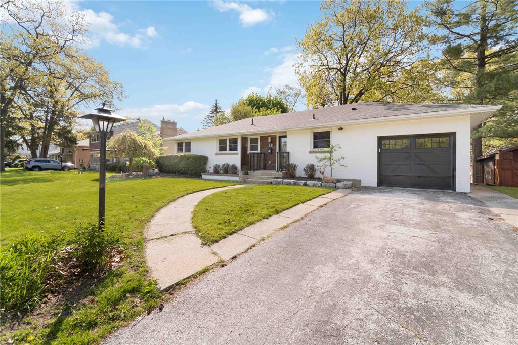 831 CATHCART Boulevard, Sarnia, Ontario, Canada