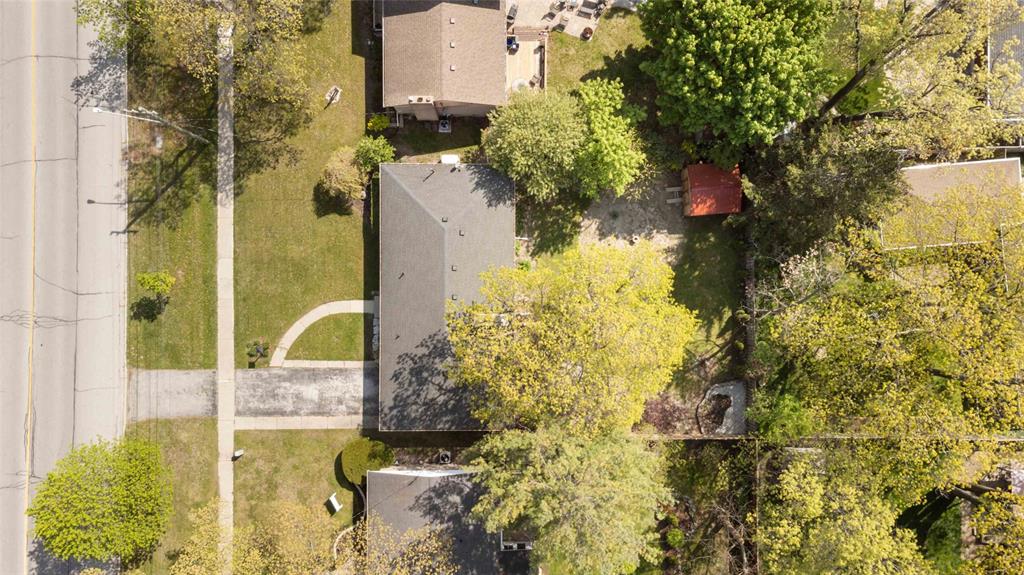 831 CATHCART Boulevard, Sarnia, Ontario, Canada