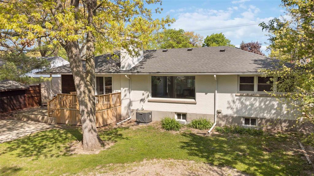 831 CATHCART Boulevard, Sarnia, Ontario, Canada