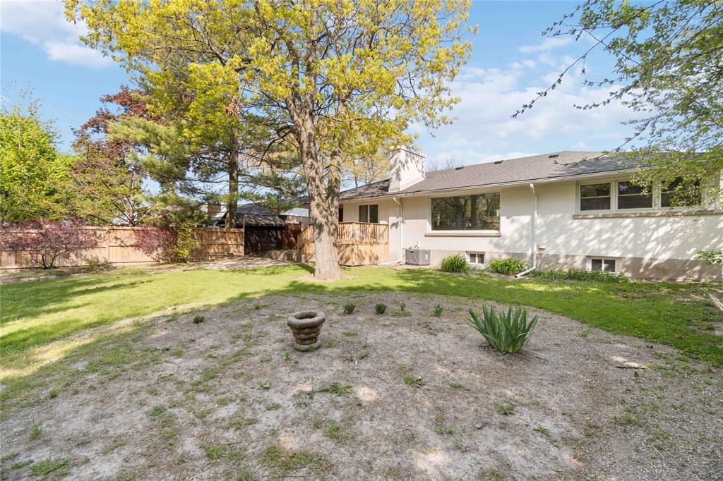 831 CATHCART Boulevard, Sarnia, Ontario, Canada