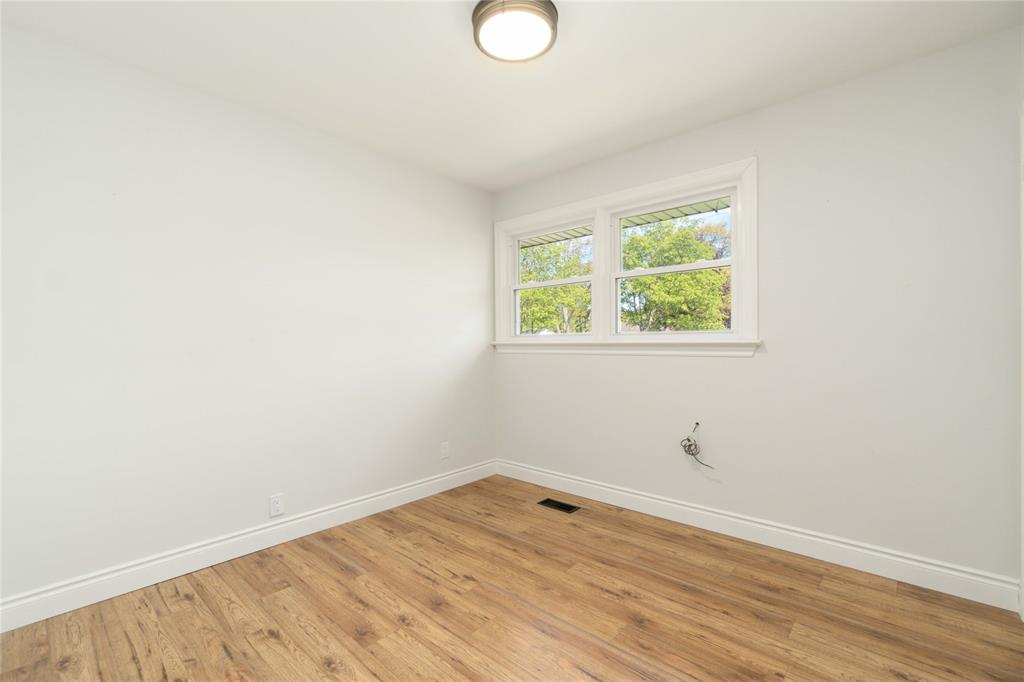 831 CATHCART Boulevard, Sarnia, Ontario, Canada