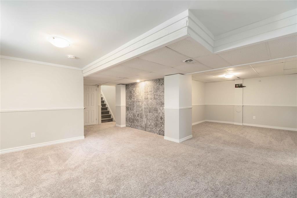 831 CATHCART Boulevard, Sarnia, Ontario, Canada