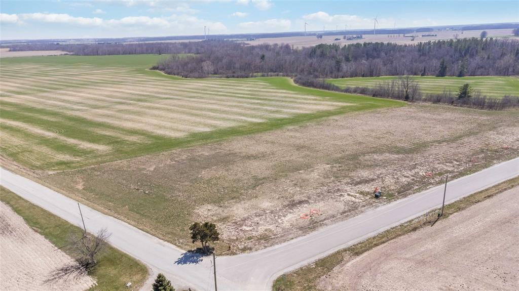 8164 HILLSBORO Road, Plympton-Wyoming, Ontario, Canada
