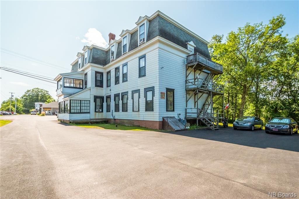 668 Main Street, Hampton, New Brunswick, Canada