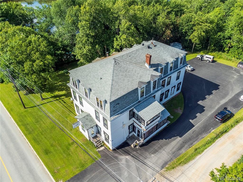 668 Main Street, Hampton, New Brunswick, Canada