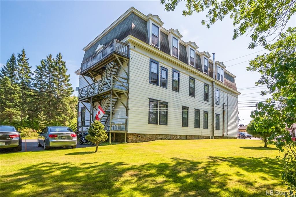 668 Main Street, Hampton, New Brunswick, Canada