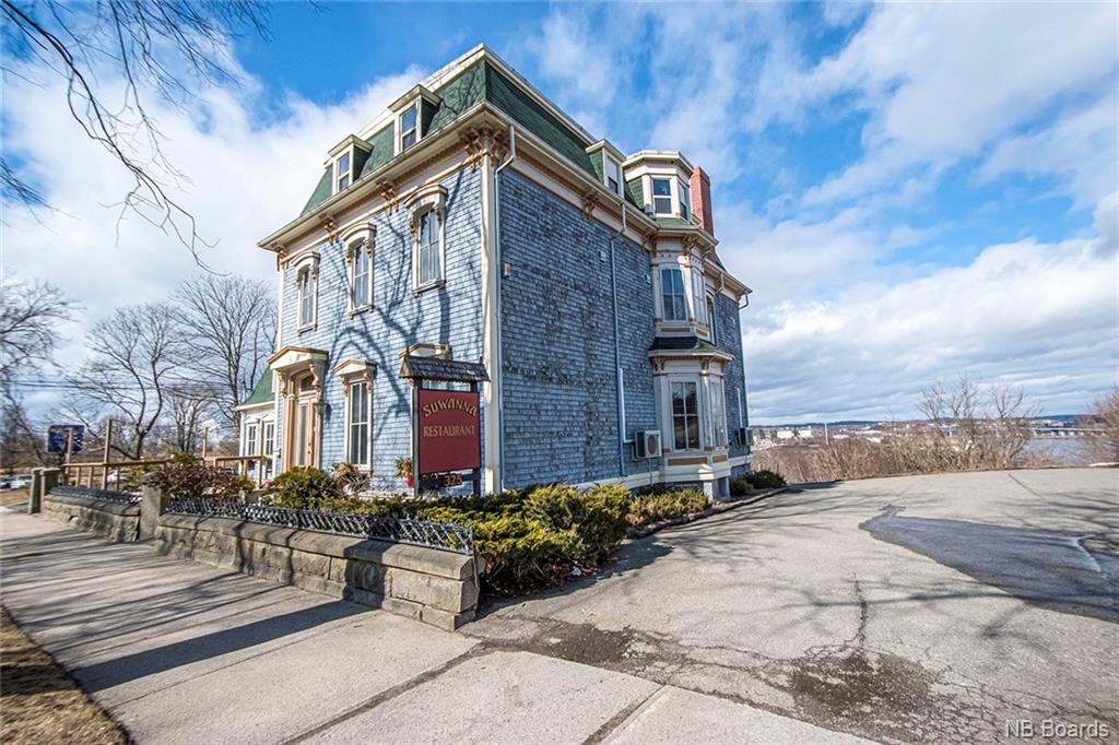325 Lancaster Avenue, Saint John, New Brunswick, Canada