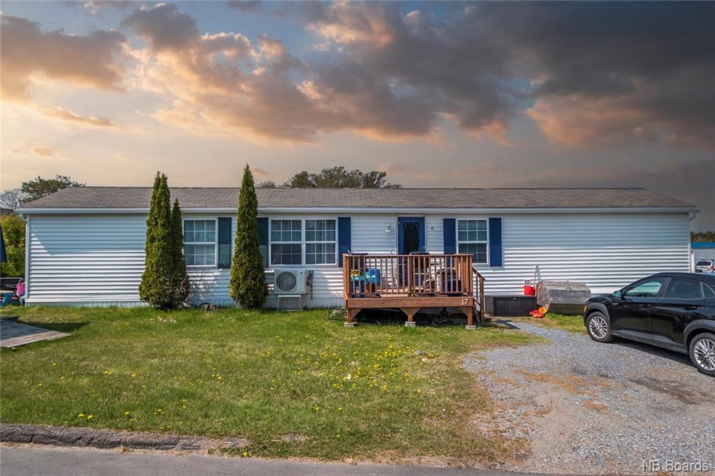 17 Lake Drive, Saint John, New Brunswick, Canada