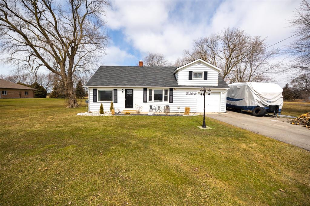 2200 LONDON Line, Sarnia, Ontario, Canada