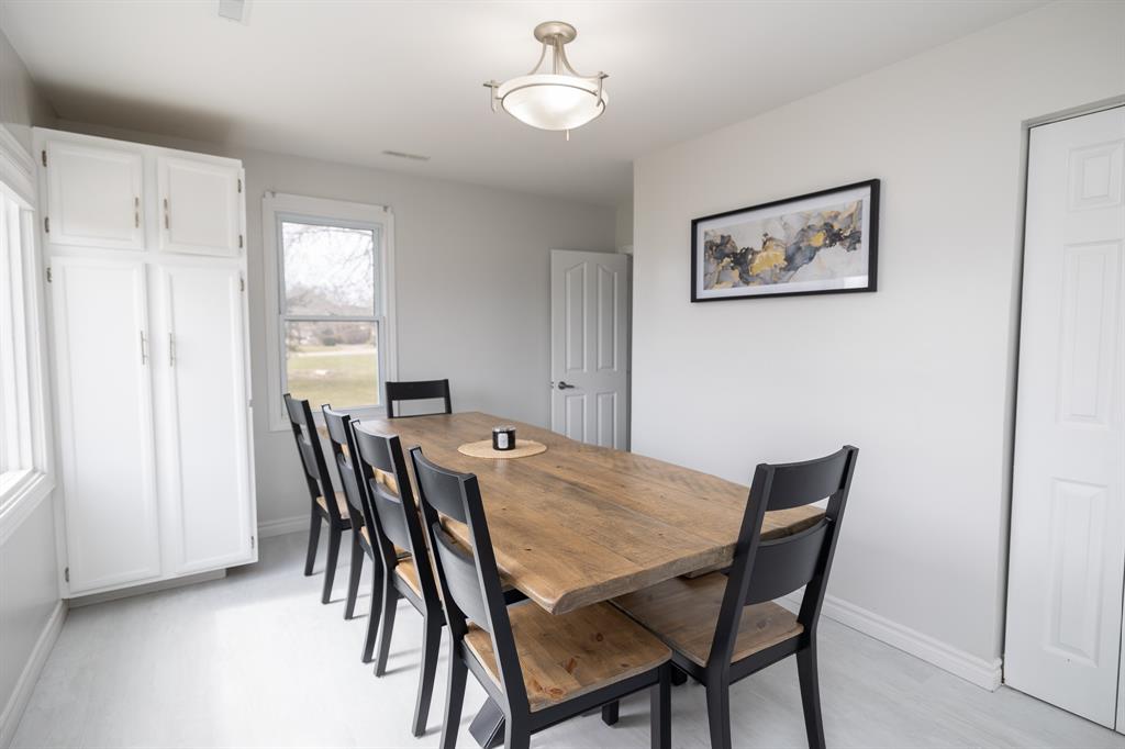 2200 LONDON Line, Sarnia, Ontario, Canada