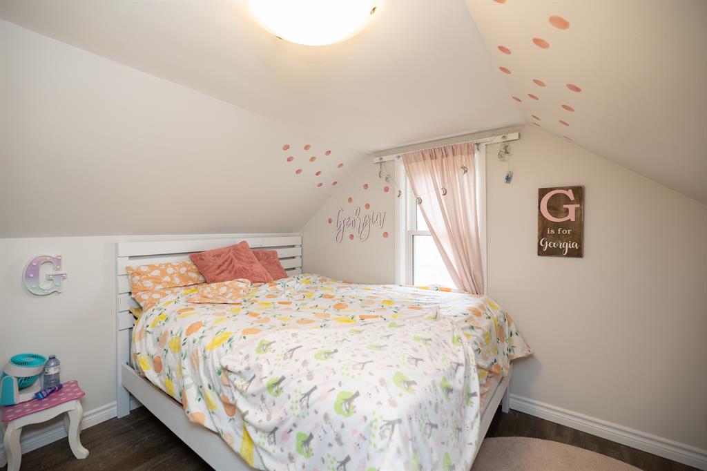 2200 LONDON Line, Sarnia, Ontario, Canada