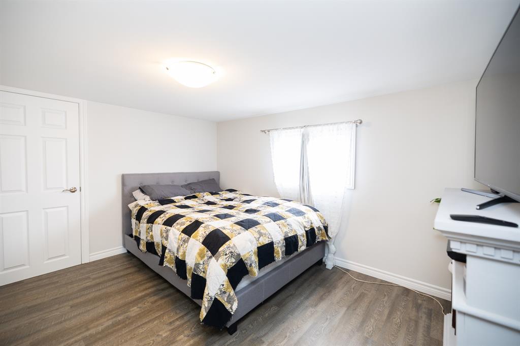 2200 LONDON Line, Sarnia, Ontario, Canada