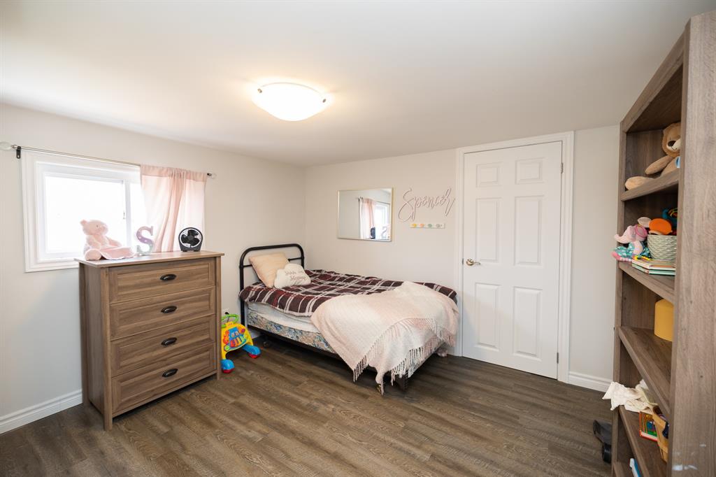 2200 LONDON Line, Sarnia, Ontario, Canada