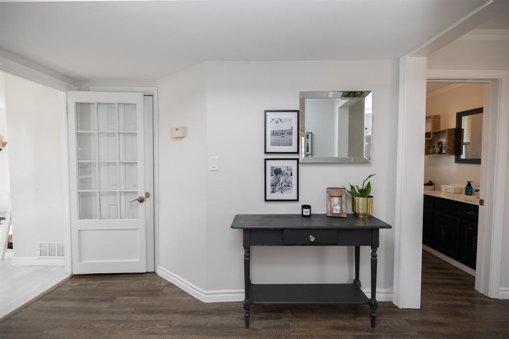2200 LONDON Line, Sarnia, Ontario, Canada