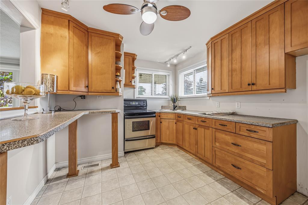 674 GROVE Avenue, Sarnia, Ontario, Canada photo 9