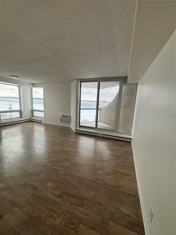 155 FRONT Street North Unit# 402, Sarnia, Ontario, Canada photo 5