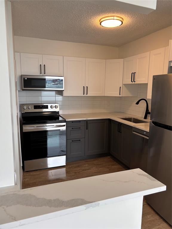 155 FRONT Street North Unit# 402, Sarnia, Ontario, Canada photo 8