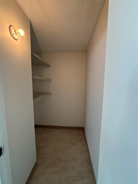 155 FRONT Street North Unit# 402, Sarnia, Ontario, Canada photo 13