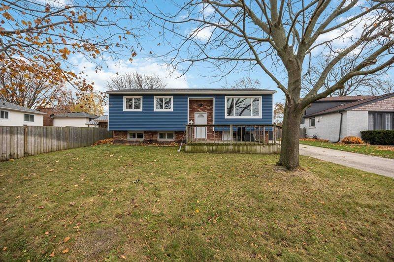 518 PARKDALE Crescent, St. Clair, Ontario, Canada photo 1