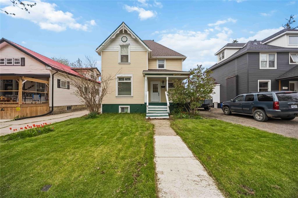 131 QUEEN Street, Sarnia, Ontario, Canada photo 1