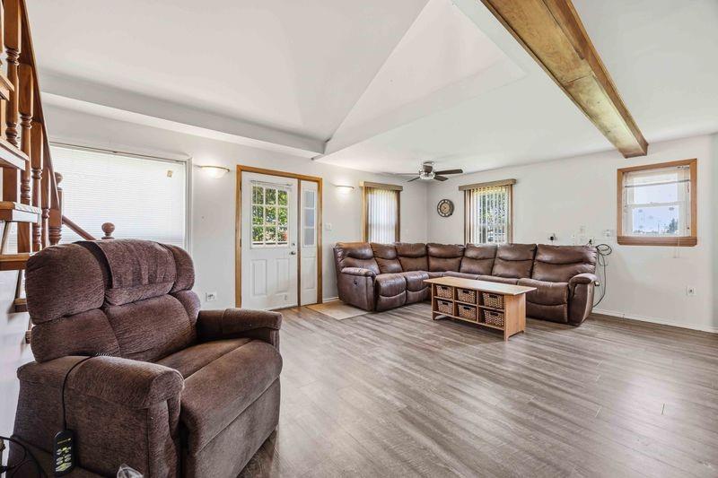 4017 LAKESHORE Road, Plympton-Wyoming, Ontario, Canada photo 11