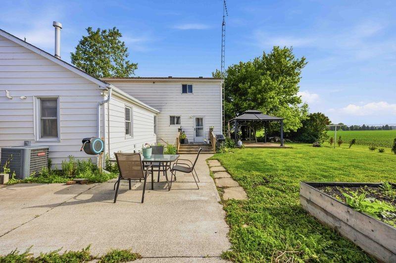 4017 LAKESHORE Road, Plympton-Wyoming, Ontario, Canada photo 18