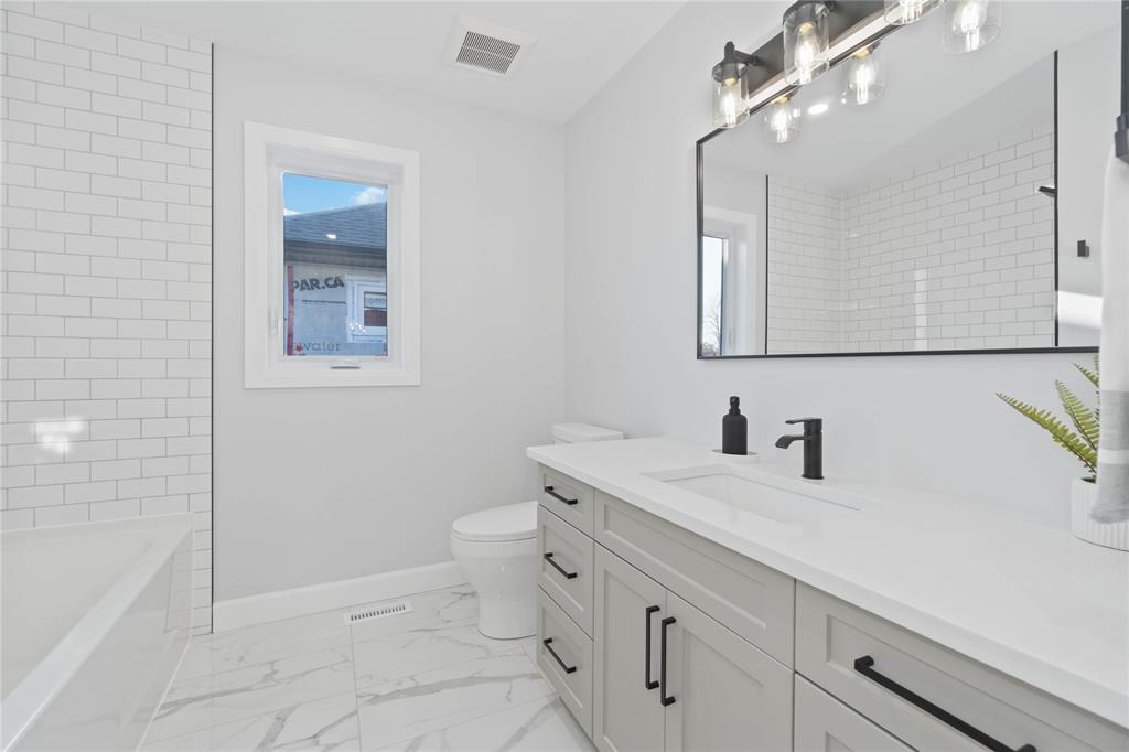 219 ESSEX Street, Sarnia, Ontario, Canada photo 34