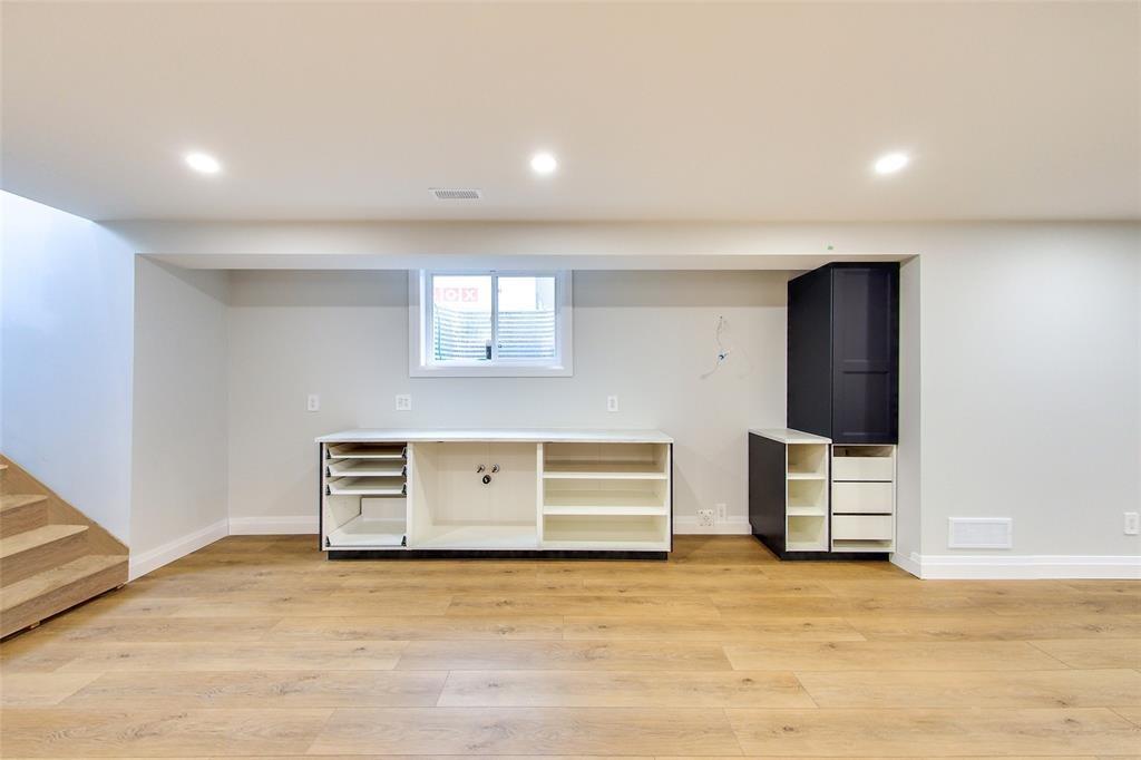 195 ESSEX Street Unit# LOWER, Sarnia, Ontario, Canada photo 6