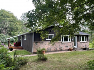 1392 OLD DONALD Road, Haliburton Ontario, Canada