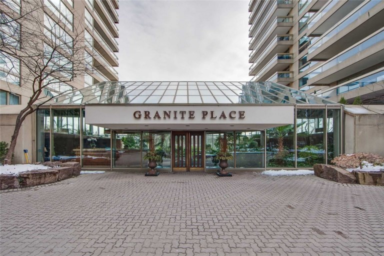 61 St Clair Ave W 903, Toronto, Ontario, Canada photo 1