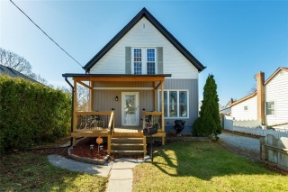 379 MAXWELL Street, Sarnia Ontario, Canada