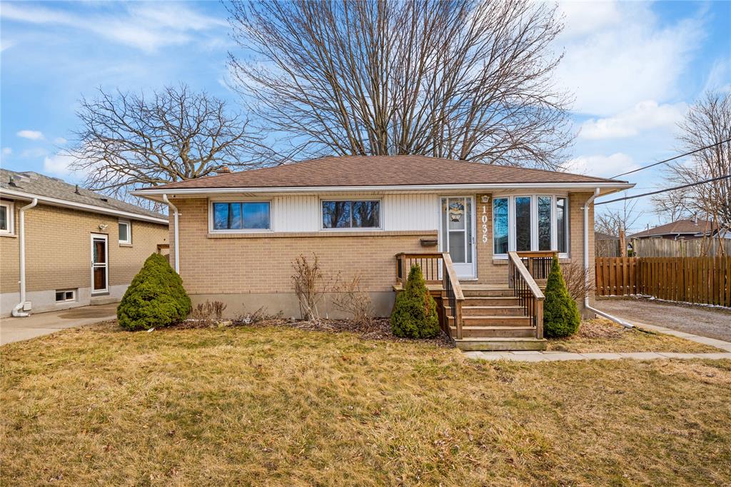 1035 CONNAUGHT Crescent, Sarnia, Ontario, Canada photo 1