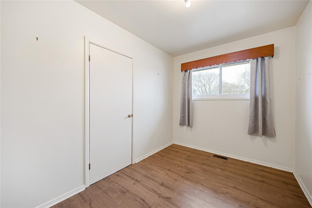 1035 CONNAUGHT Crescent, Sarnia, Ontario, Canada photo 12