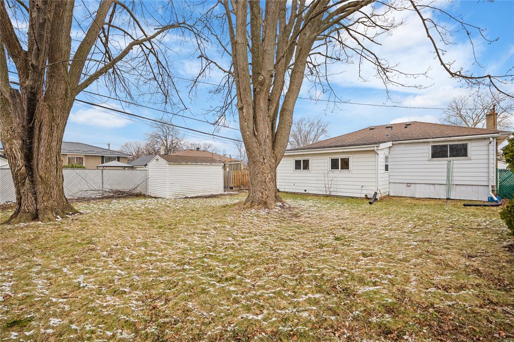 1035 CONNAUGHT Crescent, Sarnia, Ontario, Canada photo 29