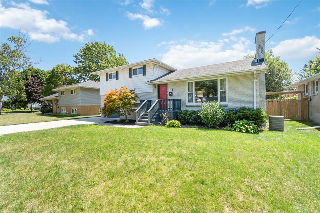 895 KEMSLEY Drive, Sarnia, Ontario, Canada photo 2