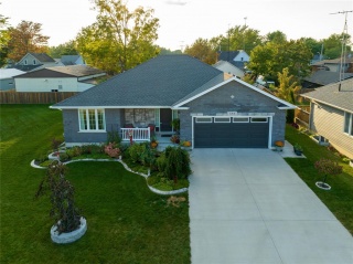 355 GABLES Avenue, Petrolia Ontario, Canada