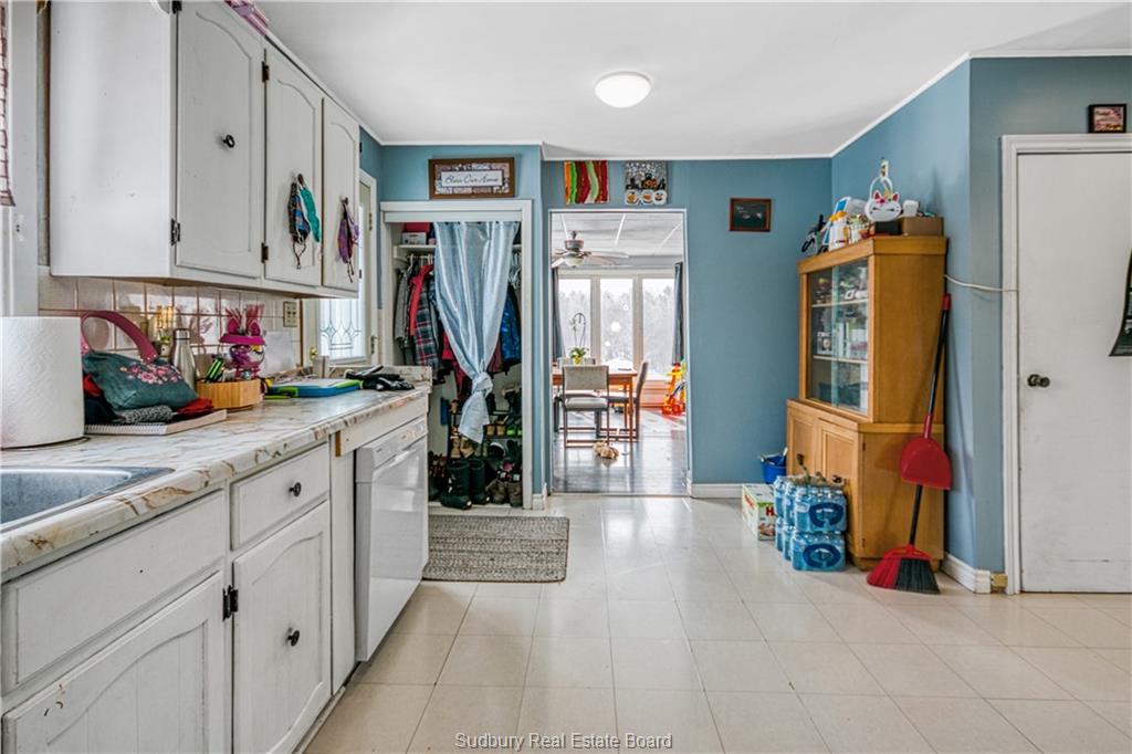 255 Finnwoods Road, Sudbury, Ontario, Canada