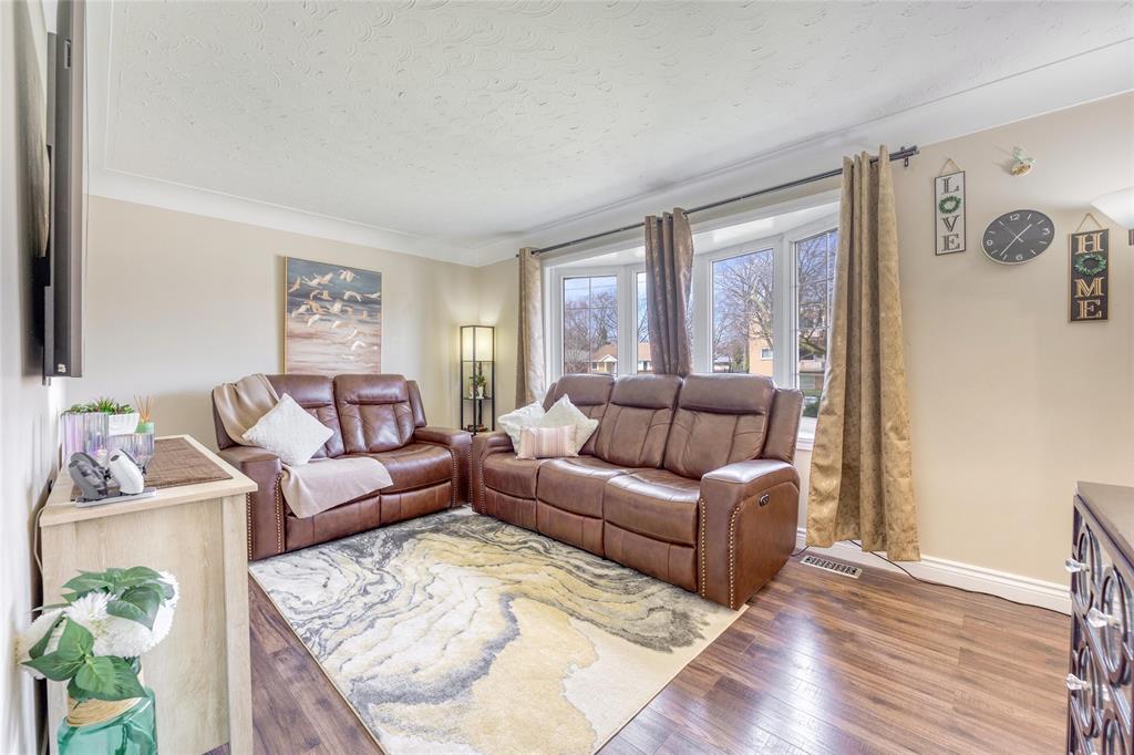 1071 Wellington Street, Sarnia, Ontario, Canada