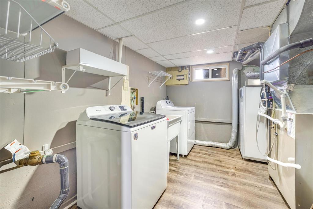 1071 Wellington Street, Sarnia, Ontario, Canada