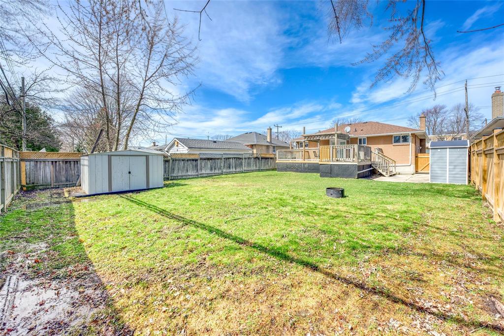 1071 Wellington Street, Sarnia, Ontario, Canada