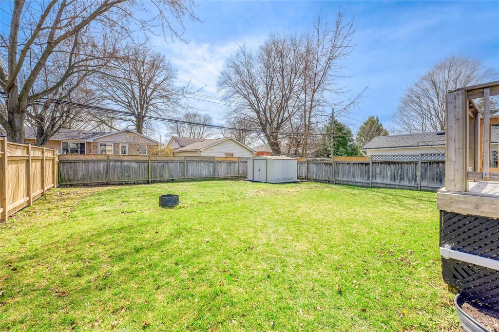 1071 Wellington Street, Sarnia, Ontario, Canada