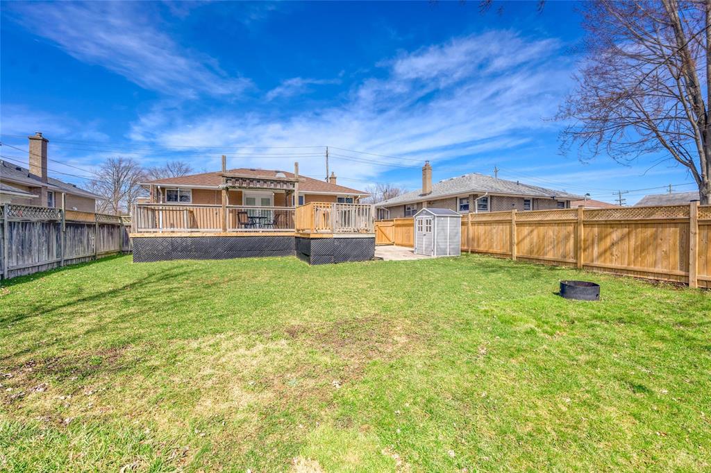 1071 Wellington Street, Sarnia, Ontario, Canada