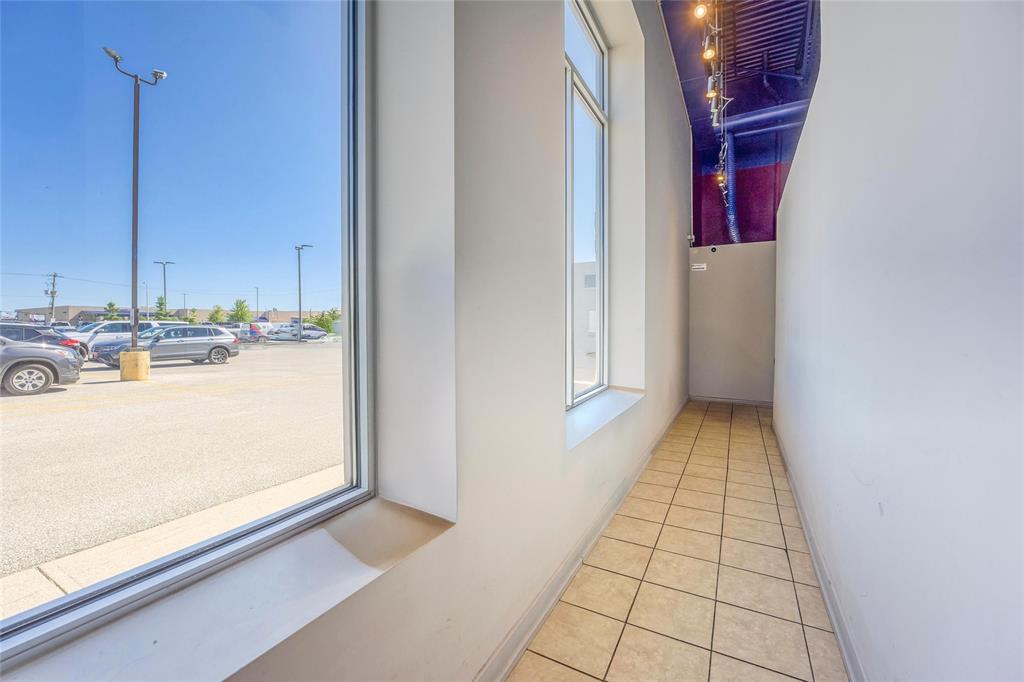 1107 Lambton mall Road, Sarnia, Ontario, Canada