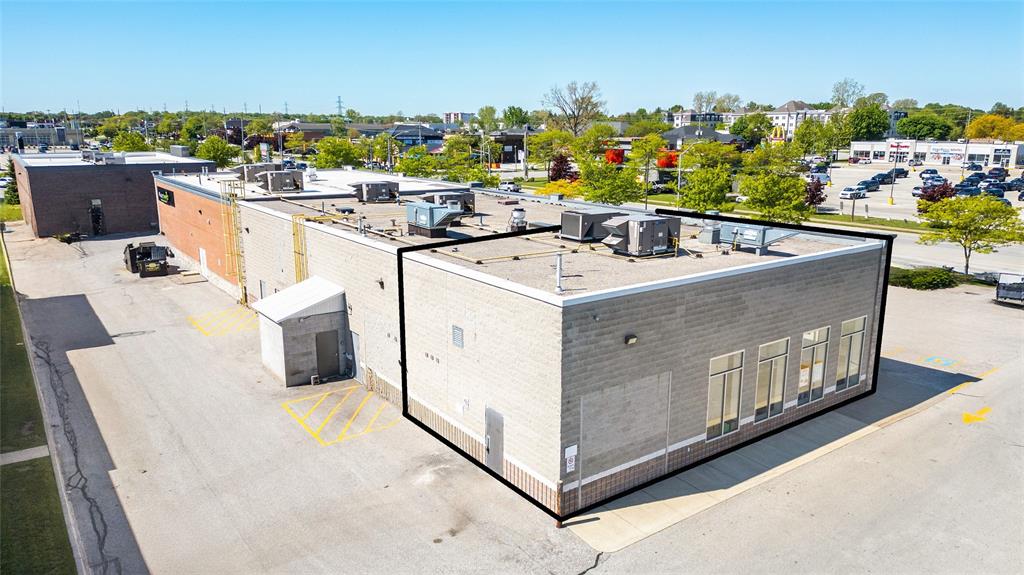 1107 Lambton mall Road, Sarnia, Ontario, Canada