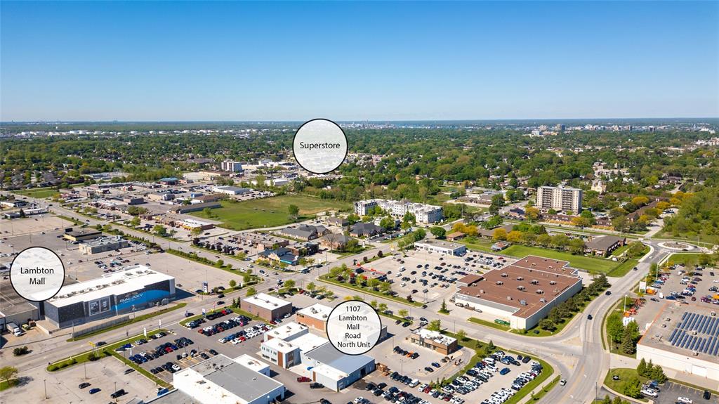 1107 Lambton mall Road, Sarnia, Ontario, Canada