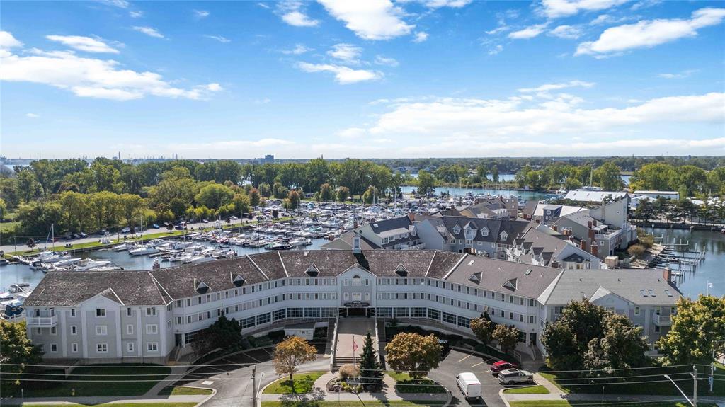 1520 VENETIAN Boulevard Unit# M101, Point Edward Ontario, Canada