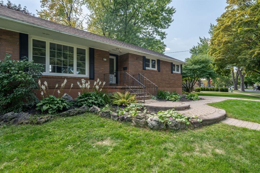 601 HOLLYWOOD Place, Sarnia, Ontario, Canada photo 3